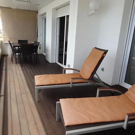 Blue Sea Apart Apartment