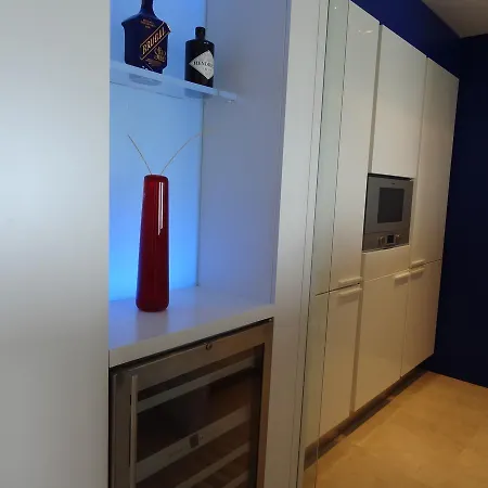 Blue Sea Apart Apartment